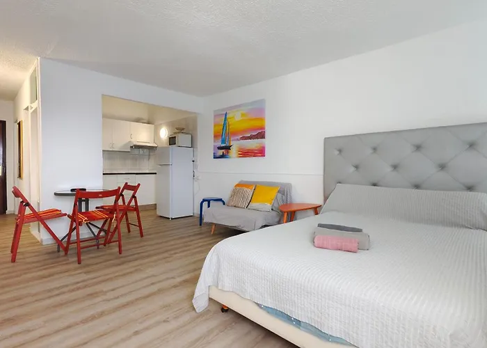 Barandas Beachfront Ocean Outside Апартаменты Кальяо-Сальвахе