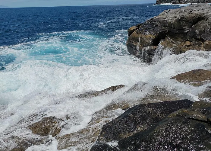 アパート Barandas Beachfront Ocean Outside カジャオ・サルバヘ